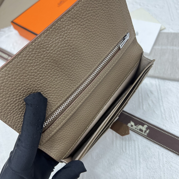 エルメス財布コピー全体デザイン